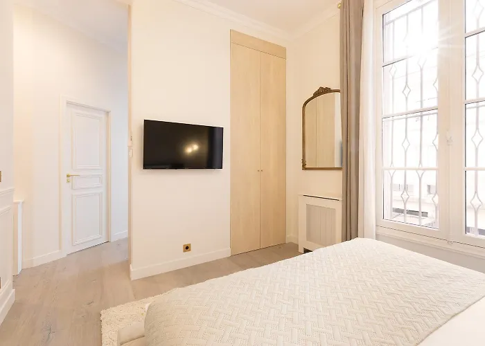 Pick A Flat's In Opera- Rue Saint-george شقة