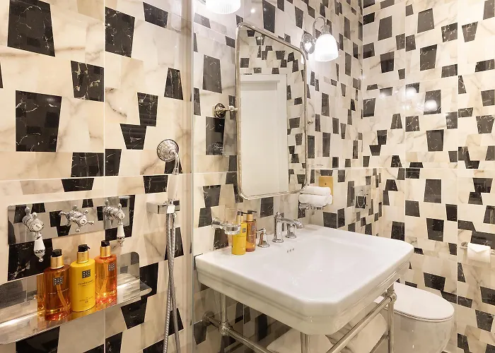 Pick A Flat's In Opera- Rue Saint-george شقة *